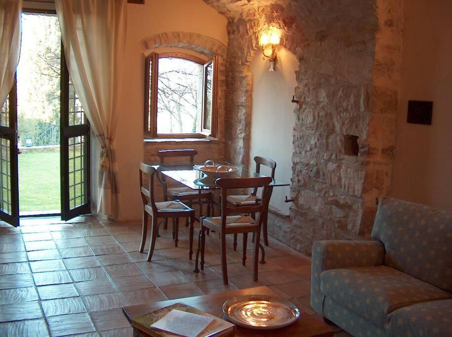 All Stone Horse Stable Converted To Elegant Apartment - Baltimora Spoleto Exterior photo