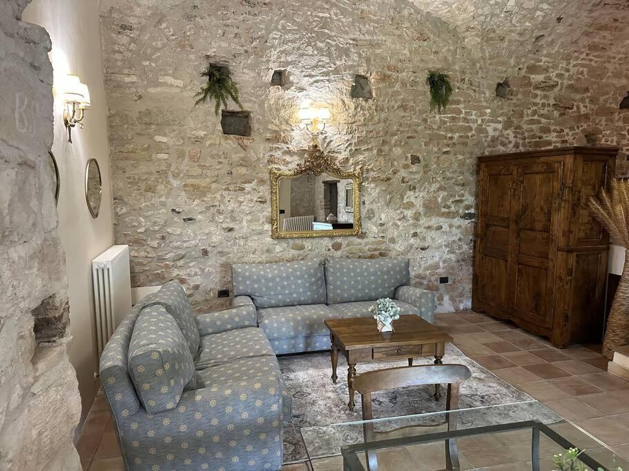 All Stone Horse Stable Converted To Elegant Apartment - Baltimora Spoleto Exterior photo