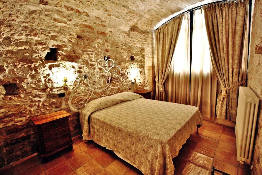 All Stone Horse Stable Converted To Elegant Apartment - Baltimora Spoleto Exterior photo